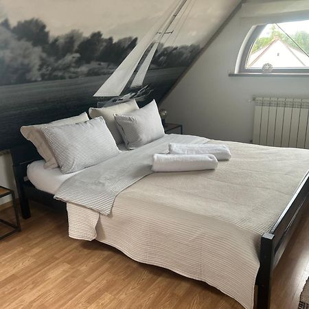 Gosciniec Pod Lipa Lejlighed Mikołajki Eksteriør billede